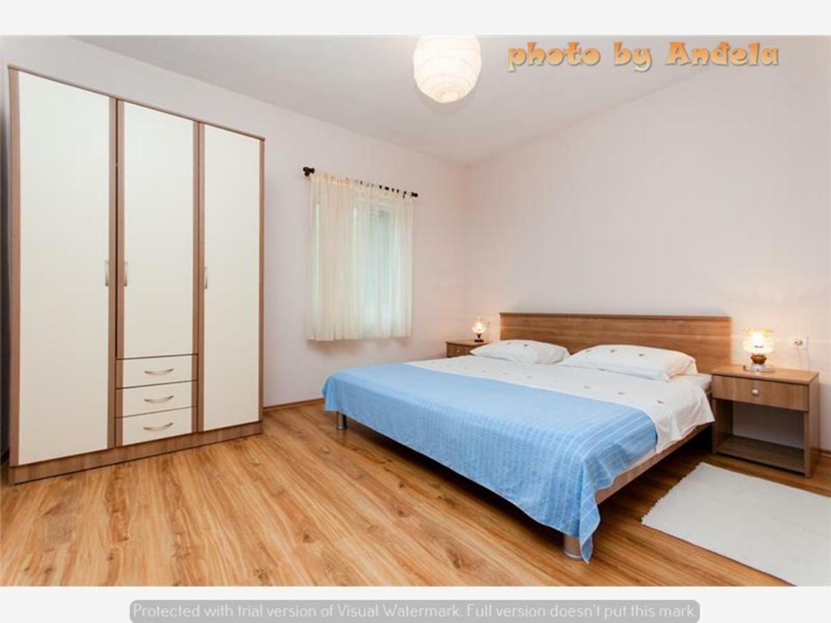 Apartment Andela *